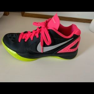 Nike Women's Black and Neon Pink Athletic Shoes